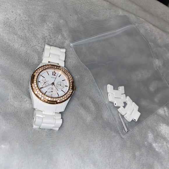 guess watch